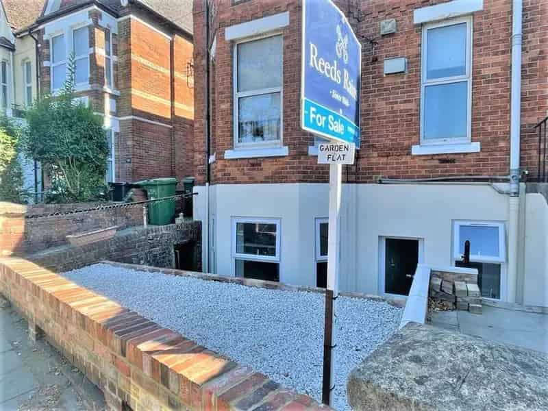 8 bedroom Mid Terrace House for sale, Kent, CT19