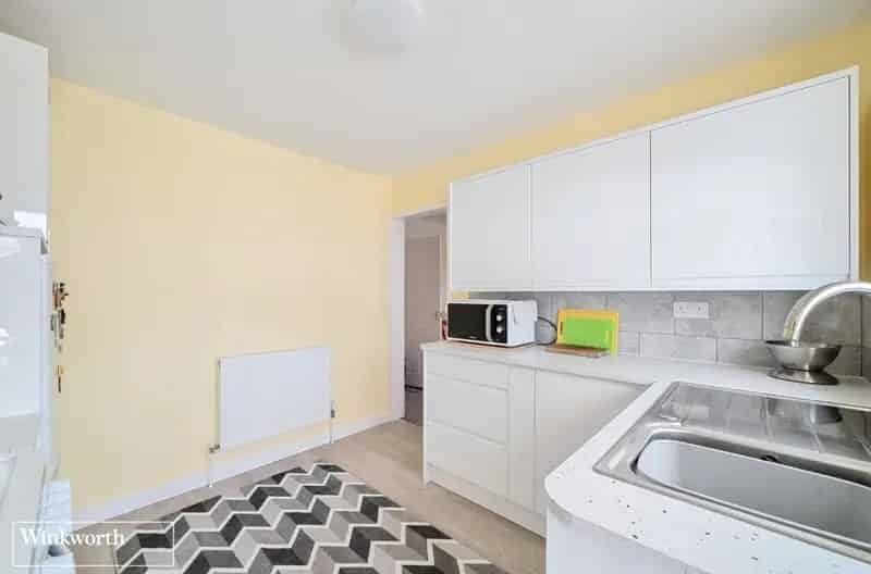 2 Bedroom Bungalow for Sale Near Shops and Bus Routes