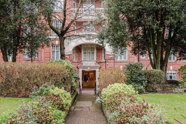 Flat for sale in Maida Vale, London W9