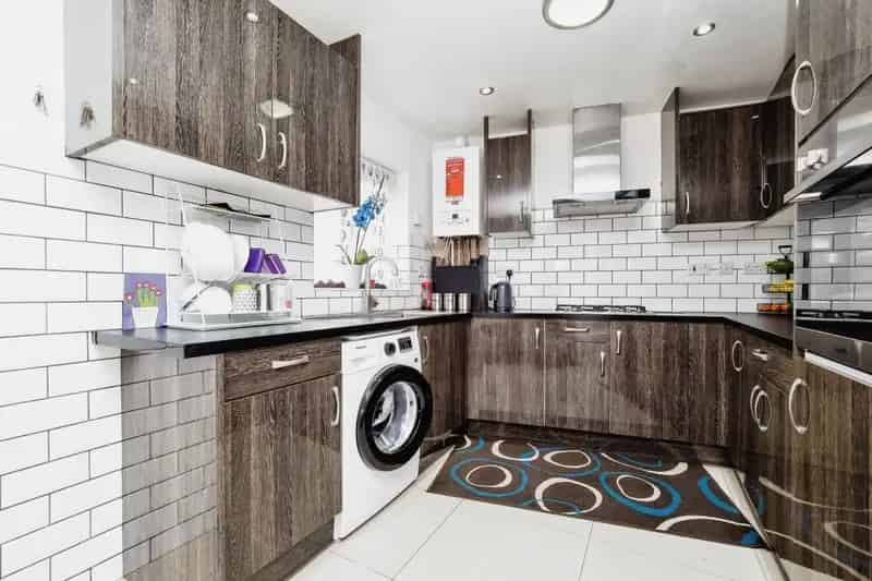 Three Bedroom House Near Upney Station