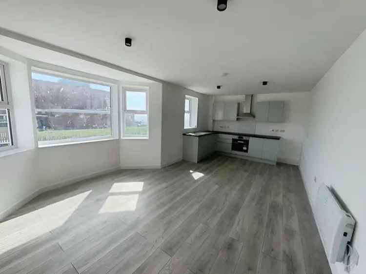 2 Bedroom Flat to Rent Blackpool FY1 Modern Open Plan Kitchen A Rated EPC