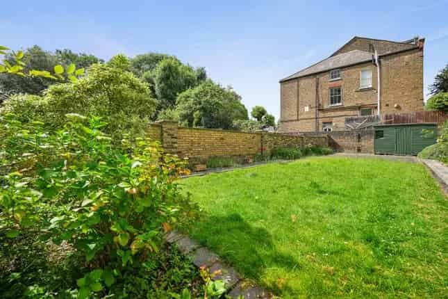 Substantial Semi-Detached Home in The Grove Ealing W5 Near Ealing Broadway Station