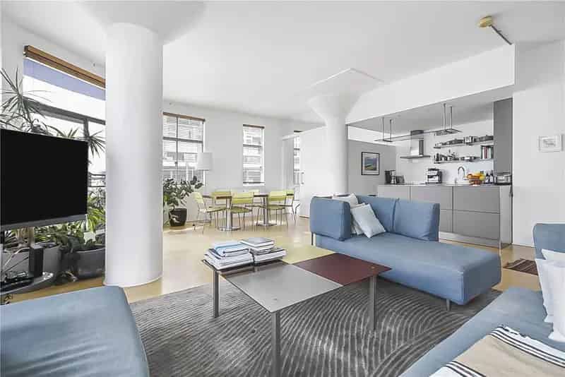 3 Bedroom Flat Fleet Street London