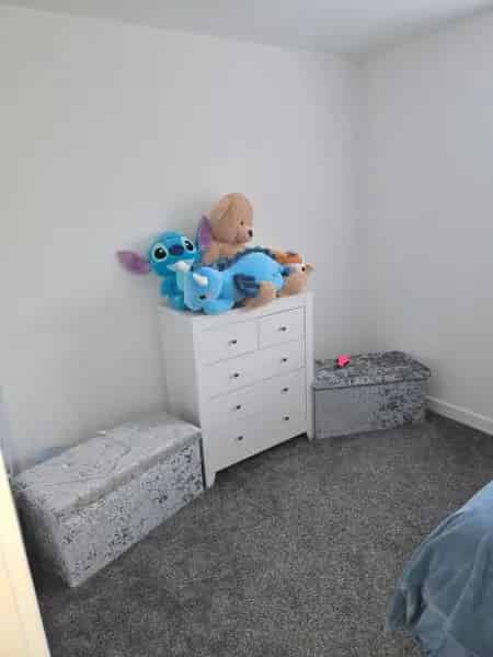 2 Double Bedroom New Build House with Garden and Driveway