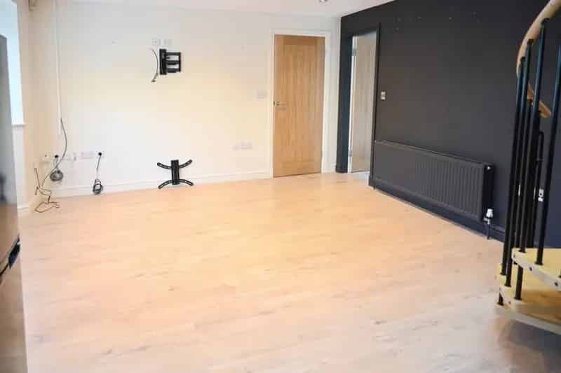 2 Bedroom Bungalow To Rent Available May 15 2025