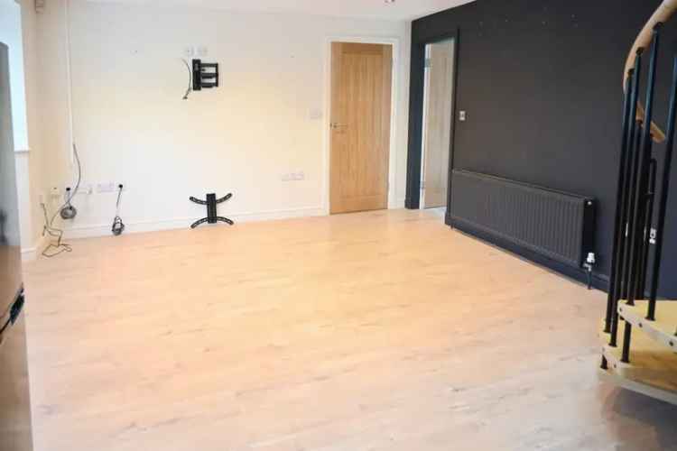 2 Bedroom Bungalow To Rent Available May 15 2025