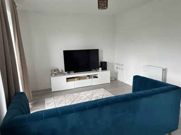 2 Bedroom Apartment House to Rent Paragon Park