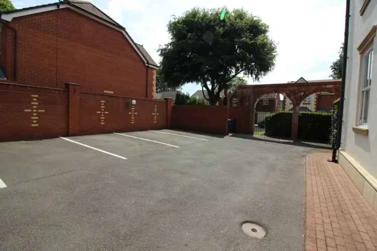 3 Bedroom Flat for Sale Lancashire BL9 No Onward Chain