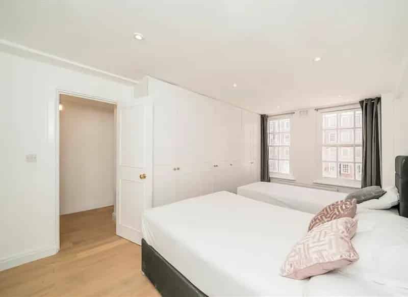 Flat For Sale , Edgware Road, London, England