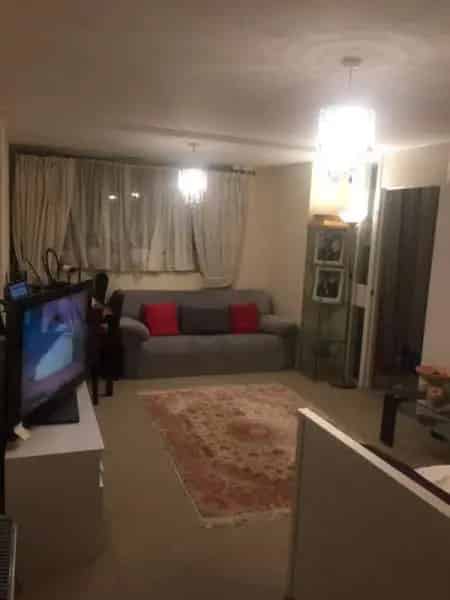 One Bedroom Flat Near Queens Park Station
