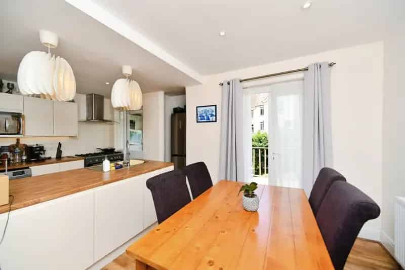 3-Bed House Near Brighton Fiveways CHAIN FREE