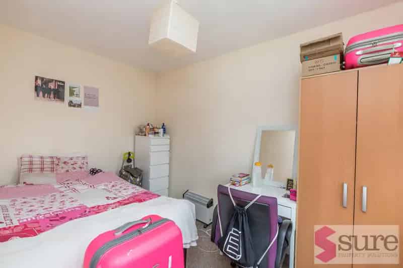 5 Bedroom House for Students or Professionals