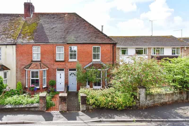 2 bedroom link detached house for sale