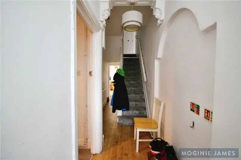 5 Bedroom Terraced House for Sale