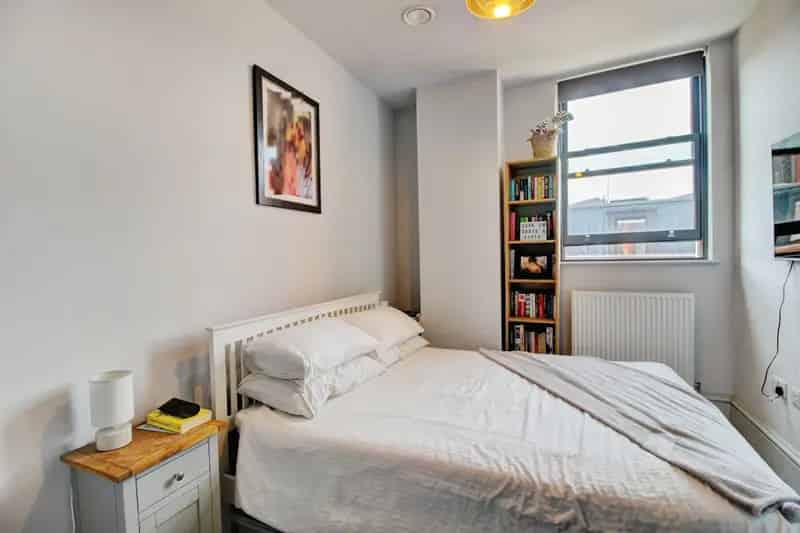 Stunning 1-Bed Apartment in Gated BS3 Community