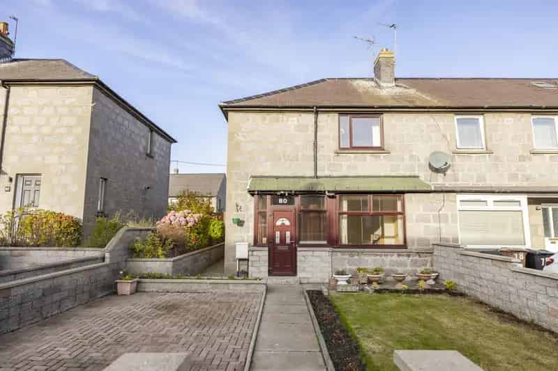 House For Rent , 80, Tollohill Crescent, Aberdeen City, Scotland
