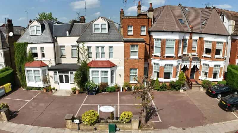 35-Bedroom Care Home North London - Large Garden & Parking