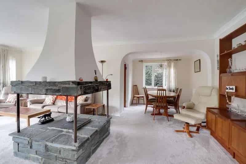 4 Bed Detached Bungalow For Sale