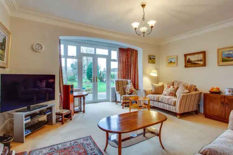 4 Bedroom Detached House to Rent