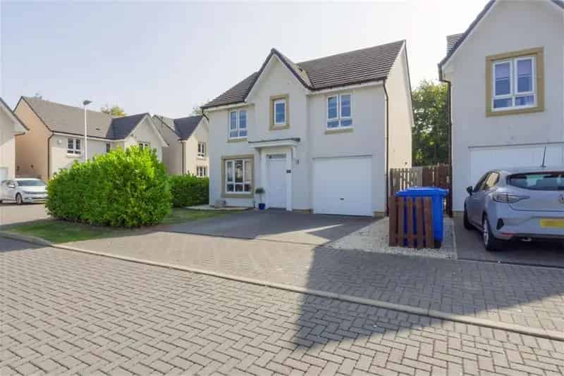 4 Bed Detached House Dalkeith