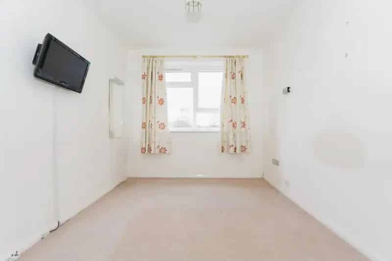 2 Bedroom Flat for Sale Solihull