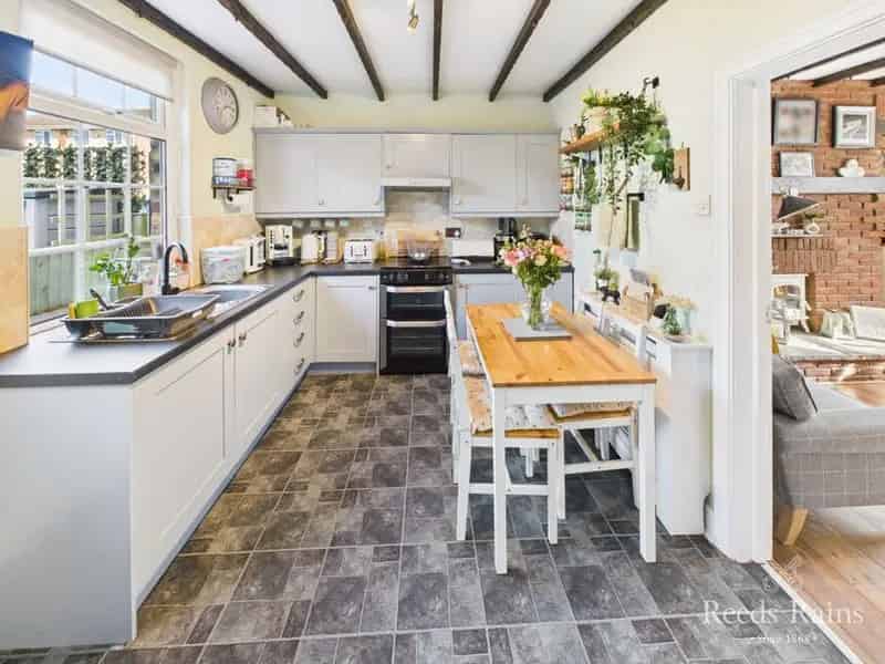2 Bedroom Mid Terrace House for Sale Cayton North Yorkshire