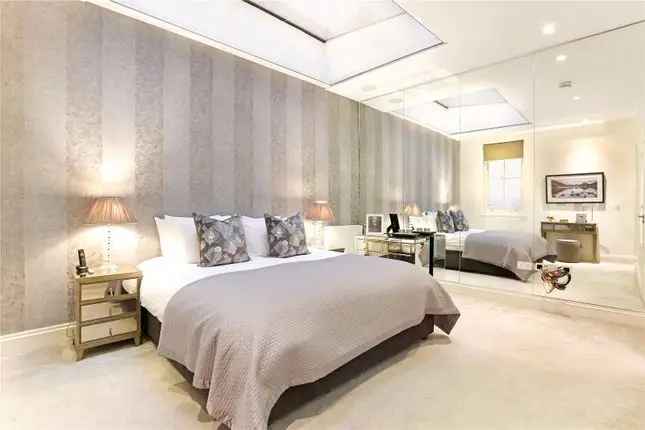 3 Bed Flat for Sale in Marylebone, London