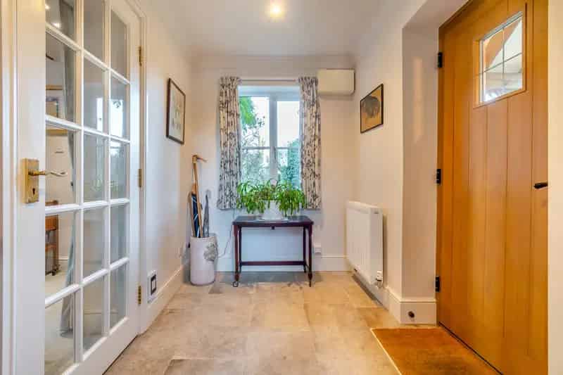 5 Bed Detached House with Stunning Kitchen and Garden Daventry