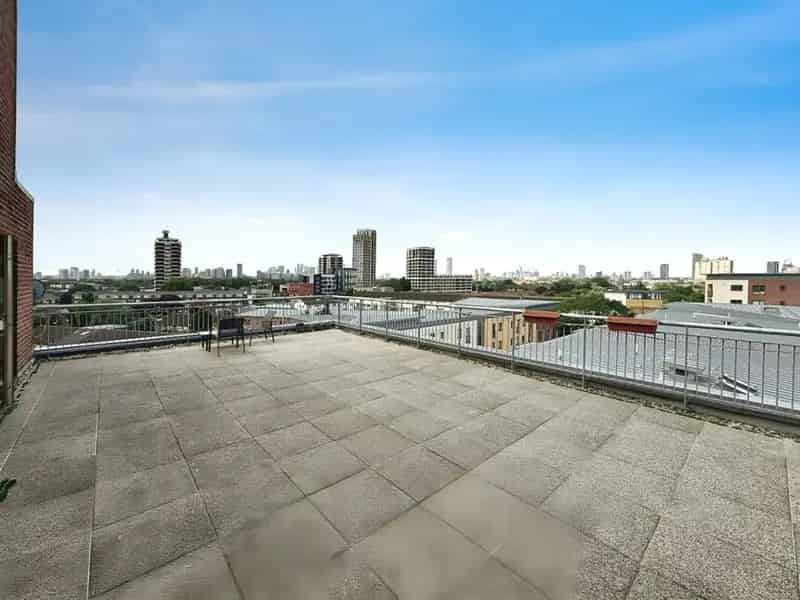 1 Bedroom Flat to Rent London E13 Available July 7th