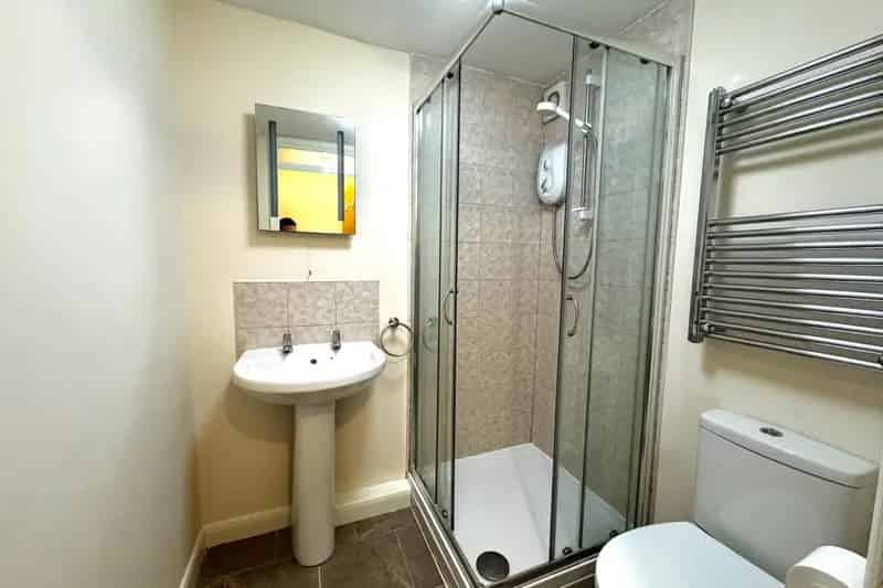 Taunton Town Centre Ground Floor Apartment One Bedroom Parking