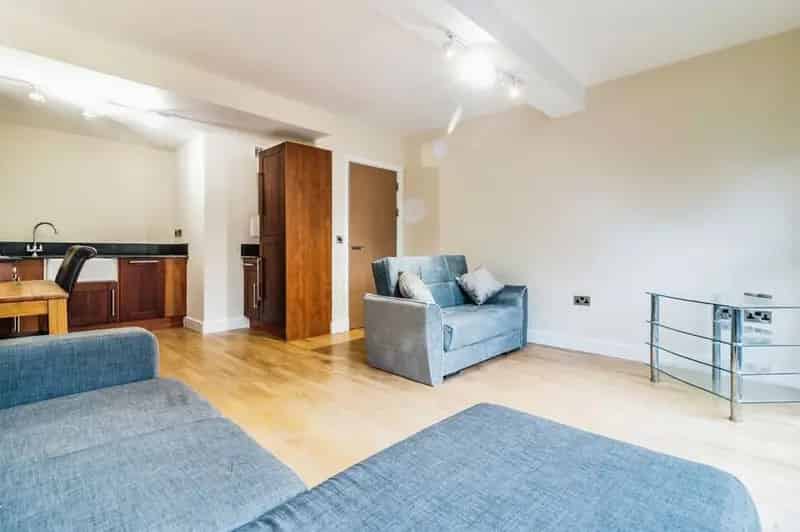 2 Bedroom Furnished Apartment Manchester City Centre