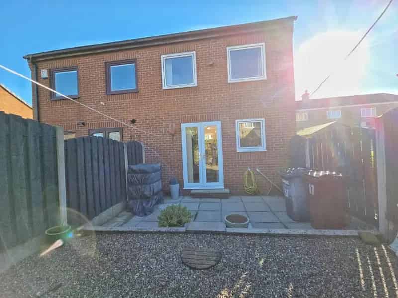 3 Bed Semi-Detached House for Sale