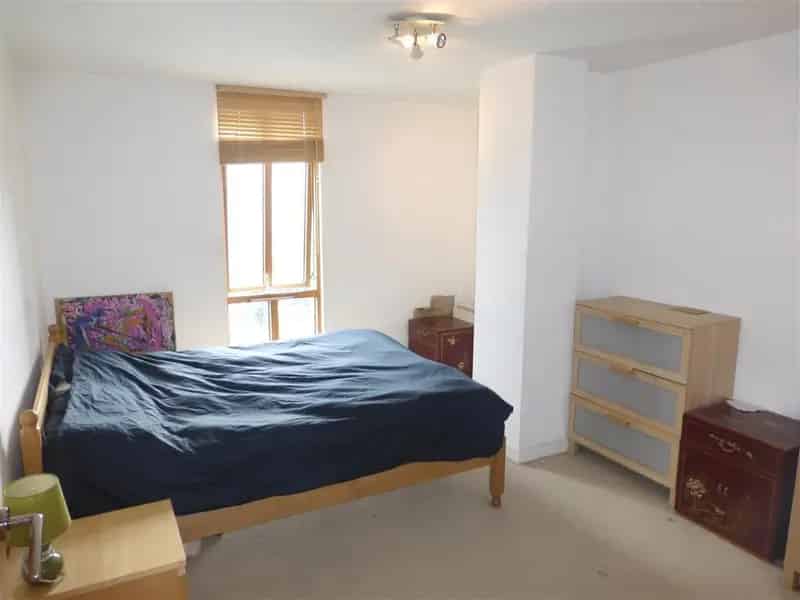 Two Bedroom Apartment Bristol City Centre Allocated Parking