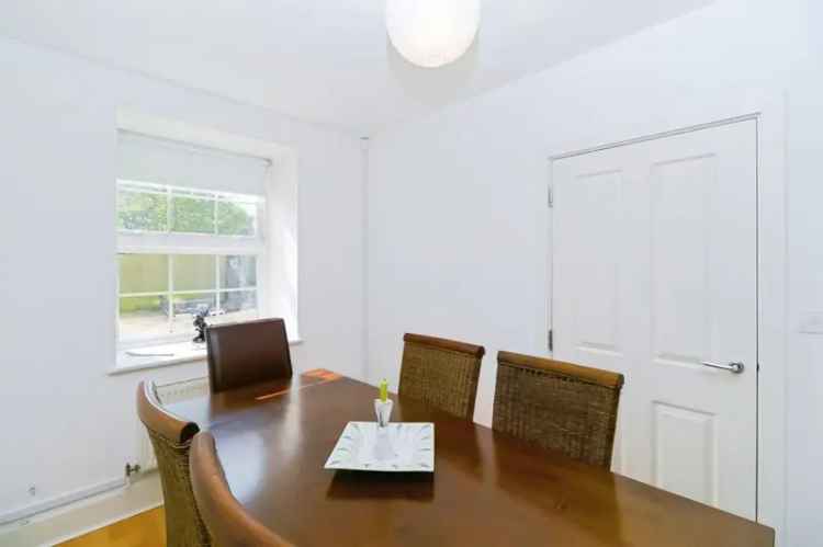 4 Bedroom Townhouse with Paddock Near Heritage Coastline
