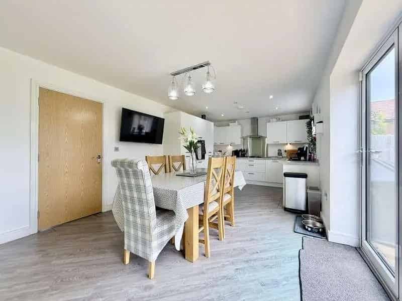 4 Bed Detached House For Sale Banks