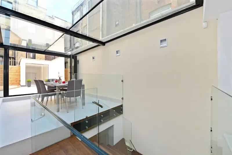 Extraordinary Newly Built House with Private Terrace