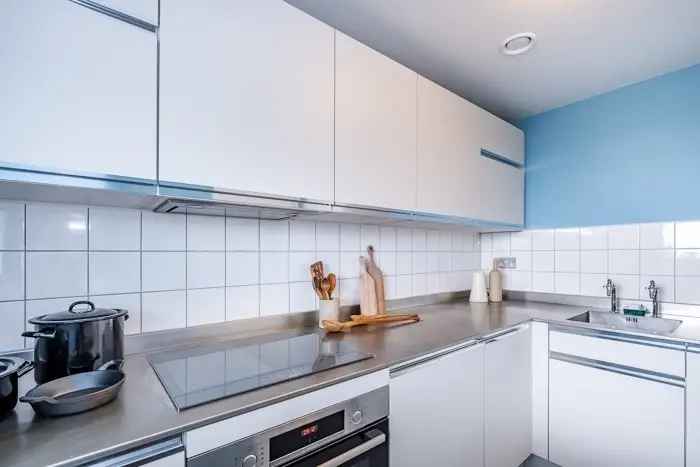 2 Bedroom Apartment to Rent Balfron Tower Pet-Friendly 1 Month Free