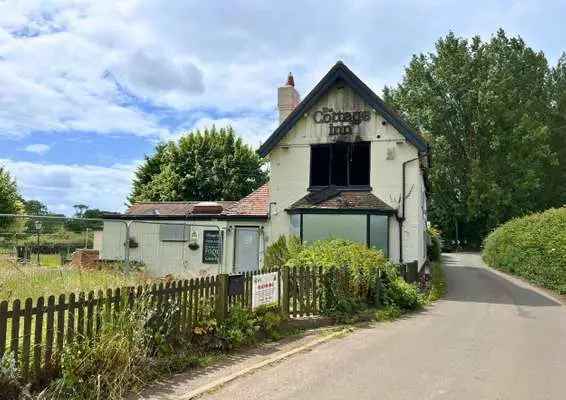The Cottage Inn  Pub for Sale - Large Plot - Renovation Project