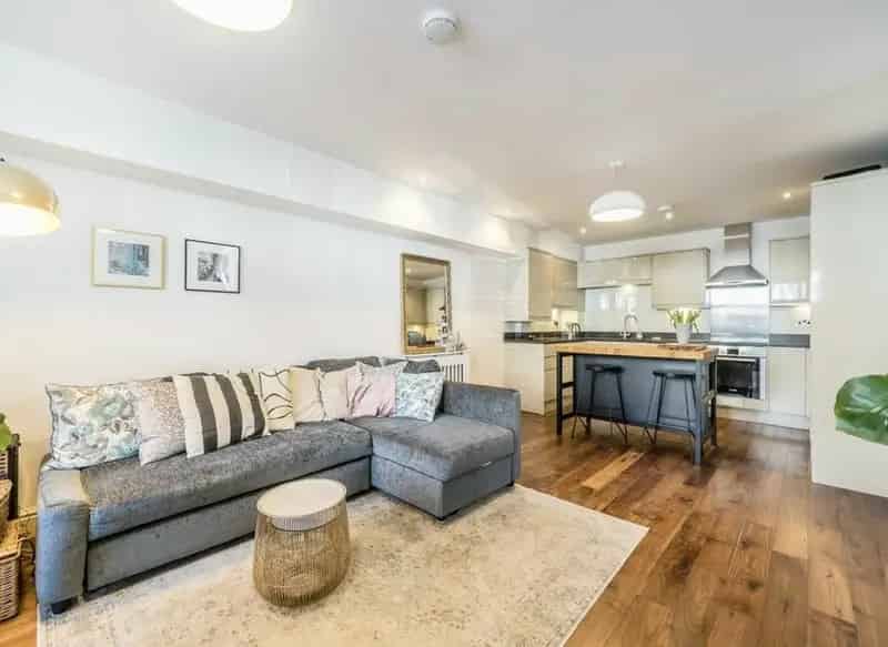2 Bed 2 Bath Flat Near West Ealing Elizabeth Line Station