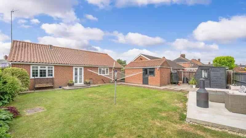 3 bed house for sale