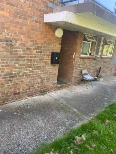 Ground Floor Flat with Wet Room and Parking Near Shops