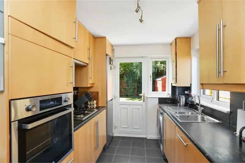 3 Bed Semi-Detached House Brunstane Edinburgh