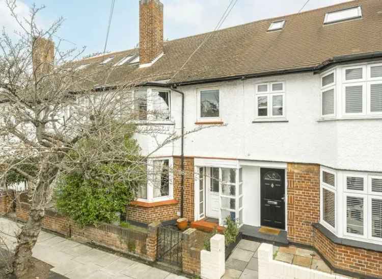 Three Bedroom Family Home Near Haydons Road Station