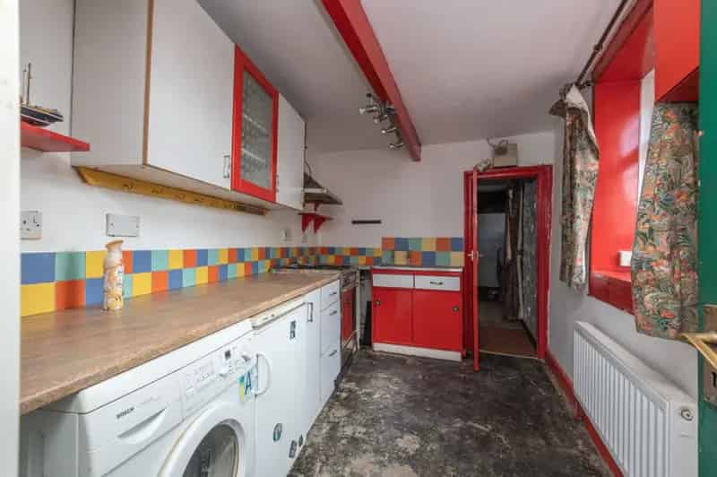 2 bedroom House
 For Sale