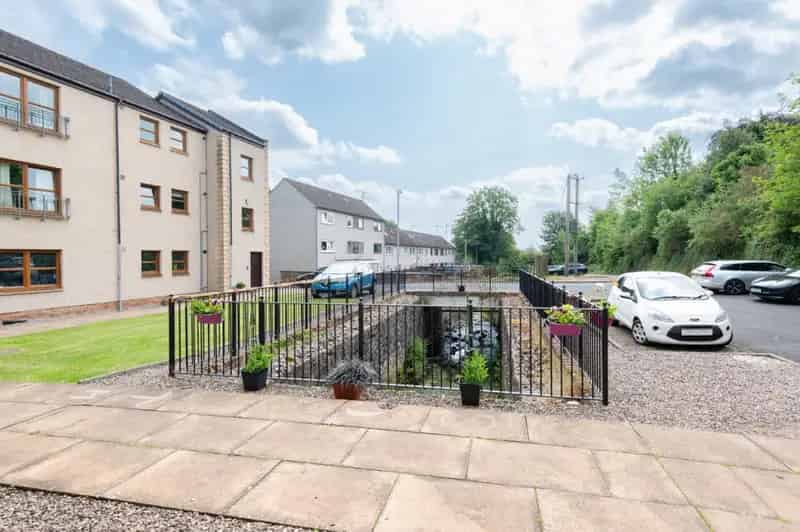 2 Bedroom Flat For Sale Modern Spacious Apartment