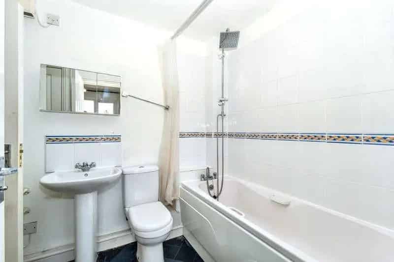 2 Bed Flat for Sale in Manchester
