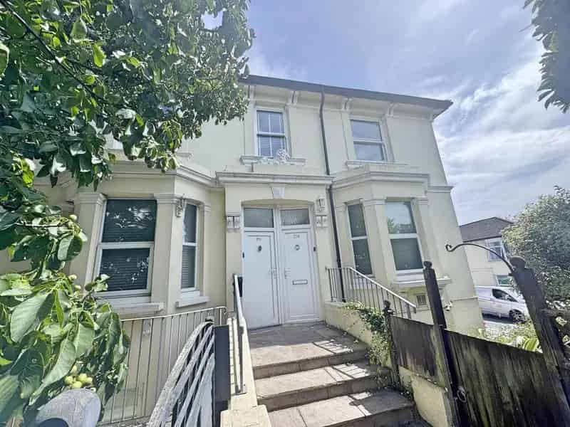 1 Bedroom Apartment for Sale in Brighton