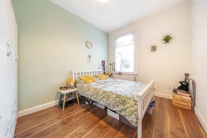 3 Bed House for Sale Near Shops and Schools