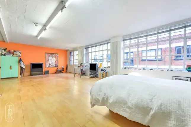 Spacious Shoreditch Loft Apartment for Sale