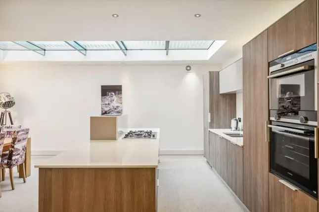 Terraced house to rent in Petersham Mews, South Kensington, London SW7